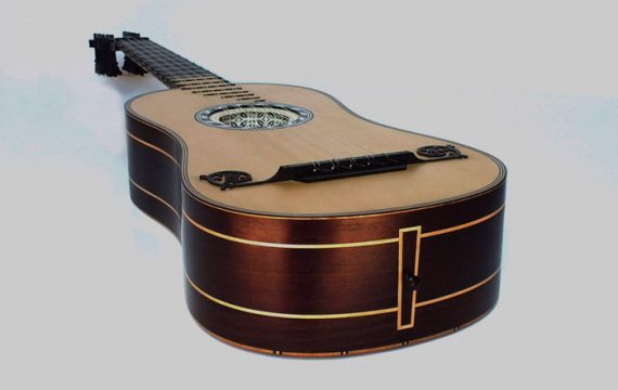 Guitare-baroque-Voboam-1708-Félix Lienhard-luthier-luth-archiluth-théorbe-guitare baroque-